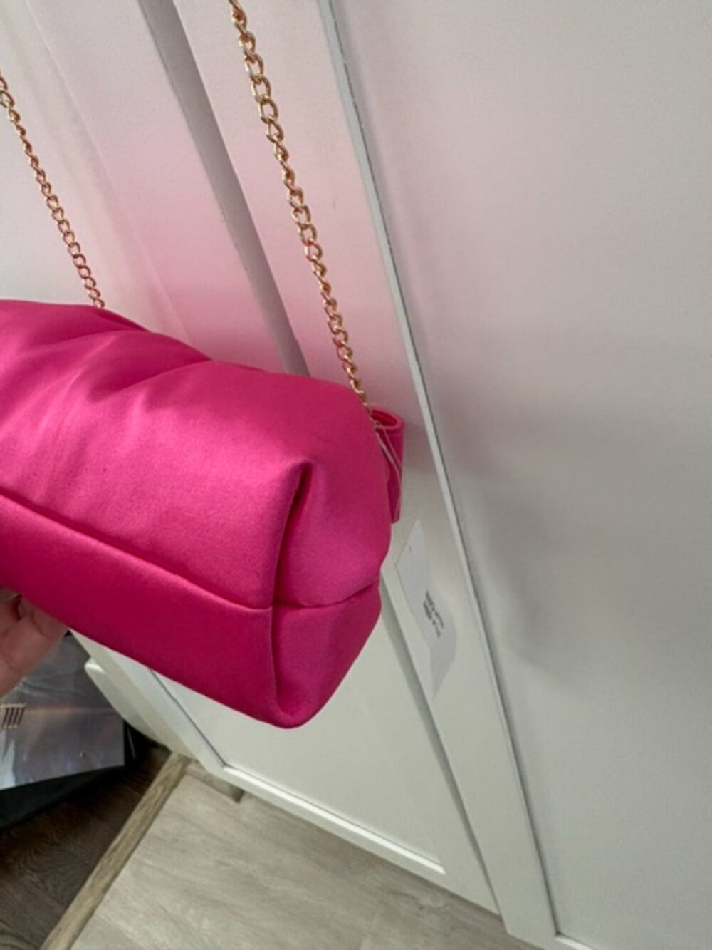 Alessia Elegant Pink Bow Satin evening bag NWT - Picture 7 of 8